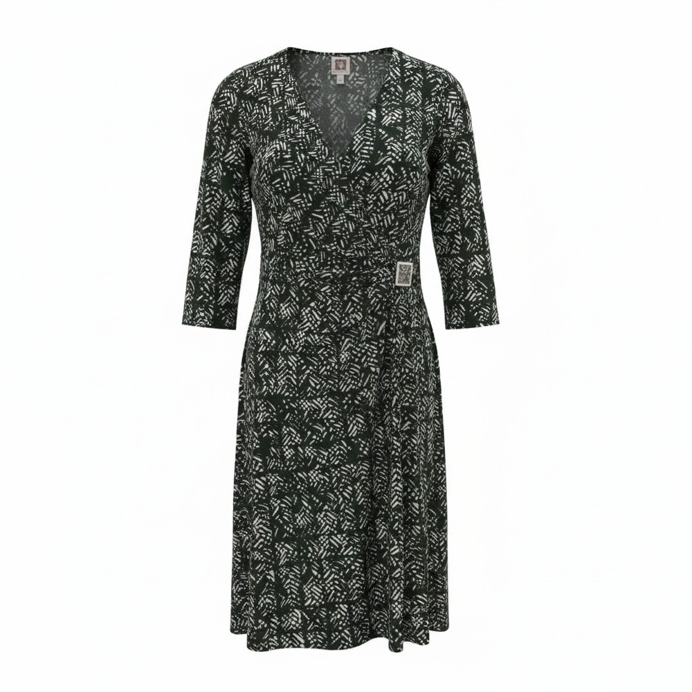 Anne Klein Black White Faux Wrap Dress Size 4 Buckle Detail 3/4 Sleeve